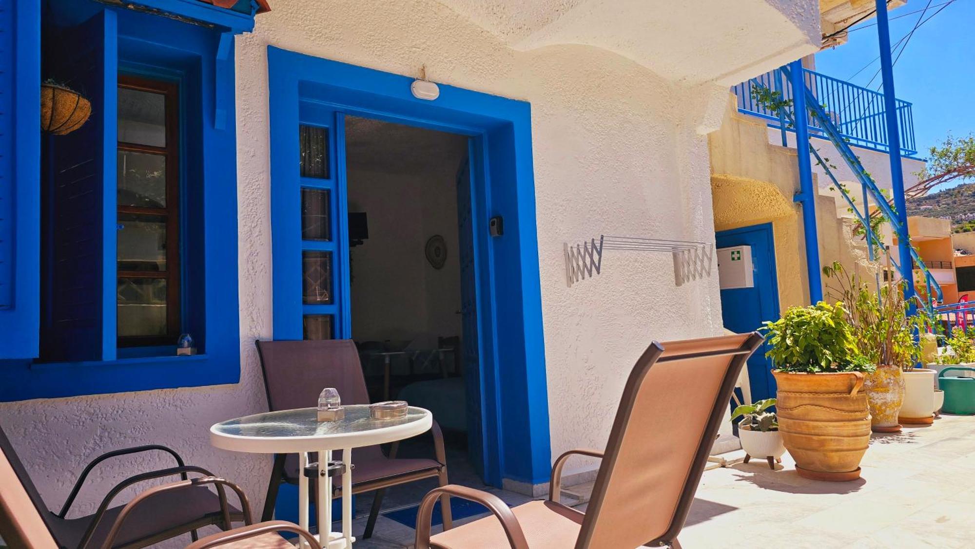 Michele Marie Apts Agia Pelagia  Exterior photo